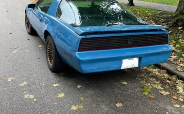 Pontiac-Firebird-1982-Coupe-1