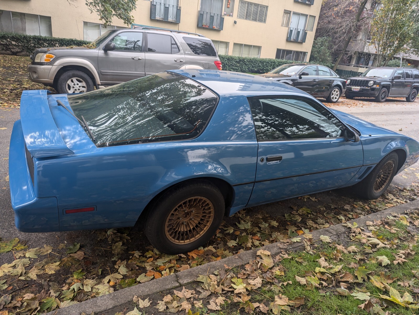 Pontiac-Firebird-1982-Coupe-4