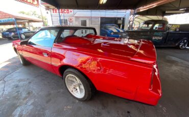 Pontiac-Firebird-1983-Coupe-19
