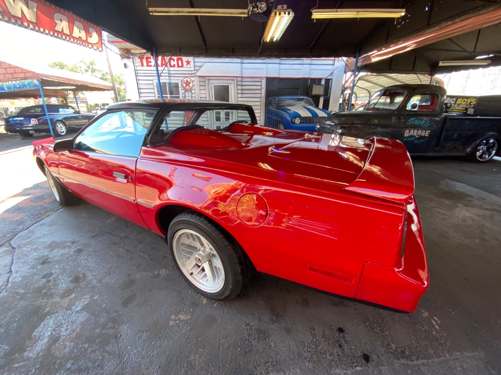 Pontiac-Firebird-1983-Coupe-19