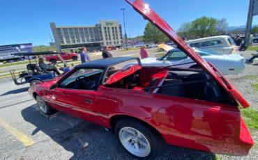Pontiac-Firebird-1983-Coupe-25