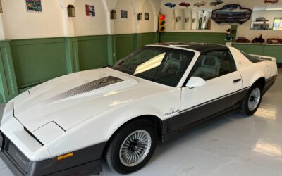 Pontiac Firebird 1983