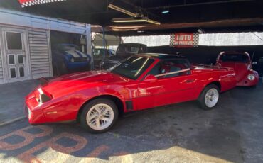 Pontiac-Firebird-1983-Coupe-5