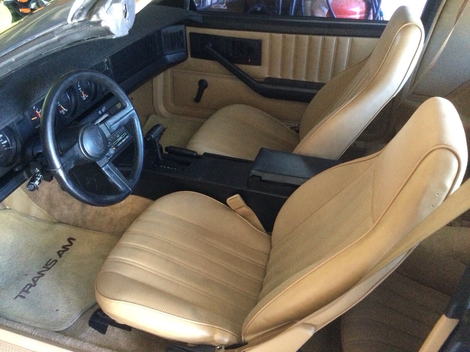 Pontiac-Firebird-1983-Coupe-8