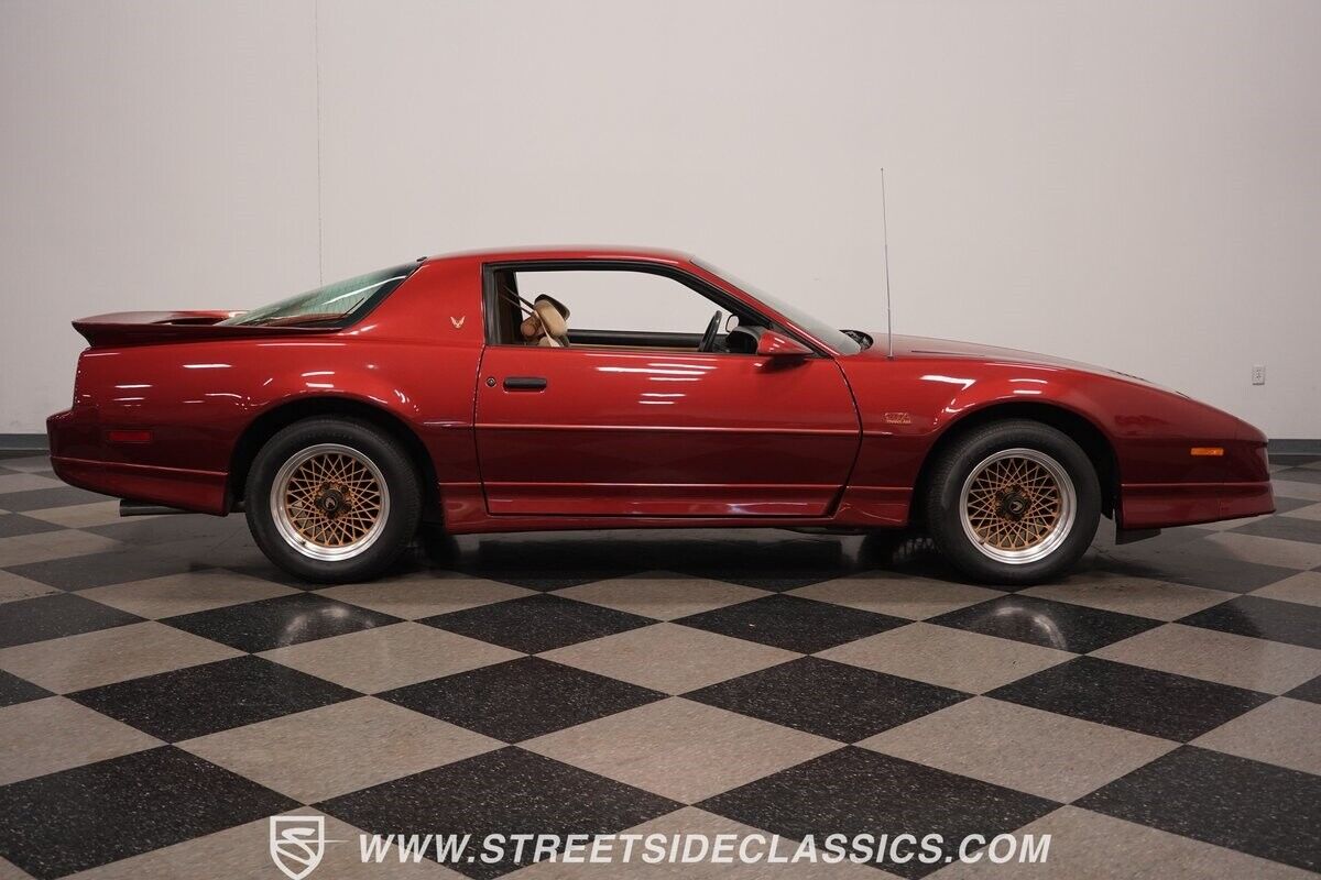 Pontiac-Firebird-1987-Hatchback-17