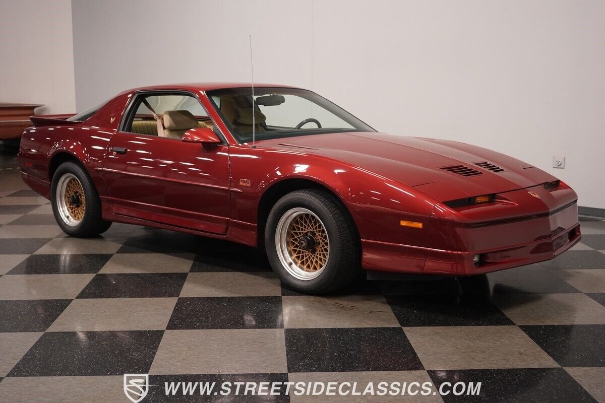 Pontiac-Firebird-1987-Hatchback-19