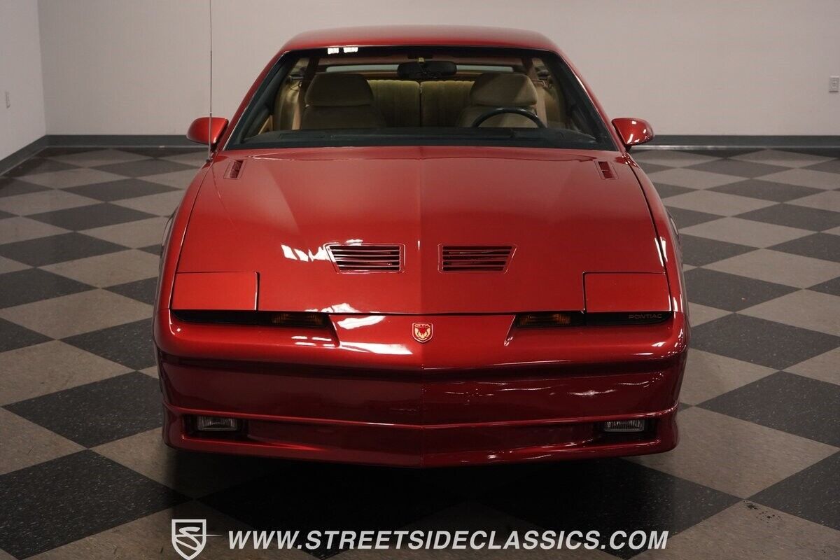 Pontiac-Firebird-1987-Hatchback-21