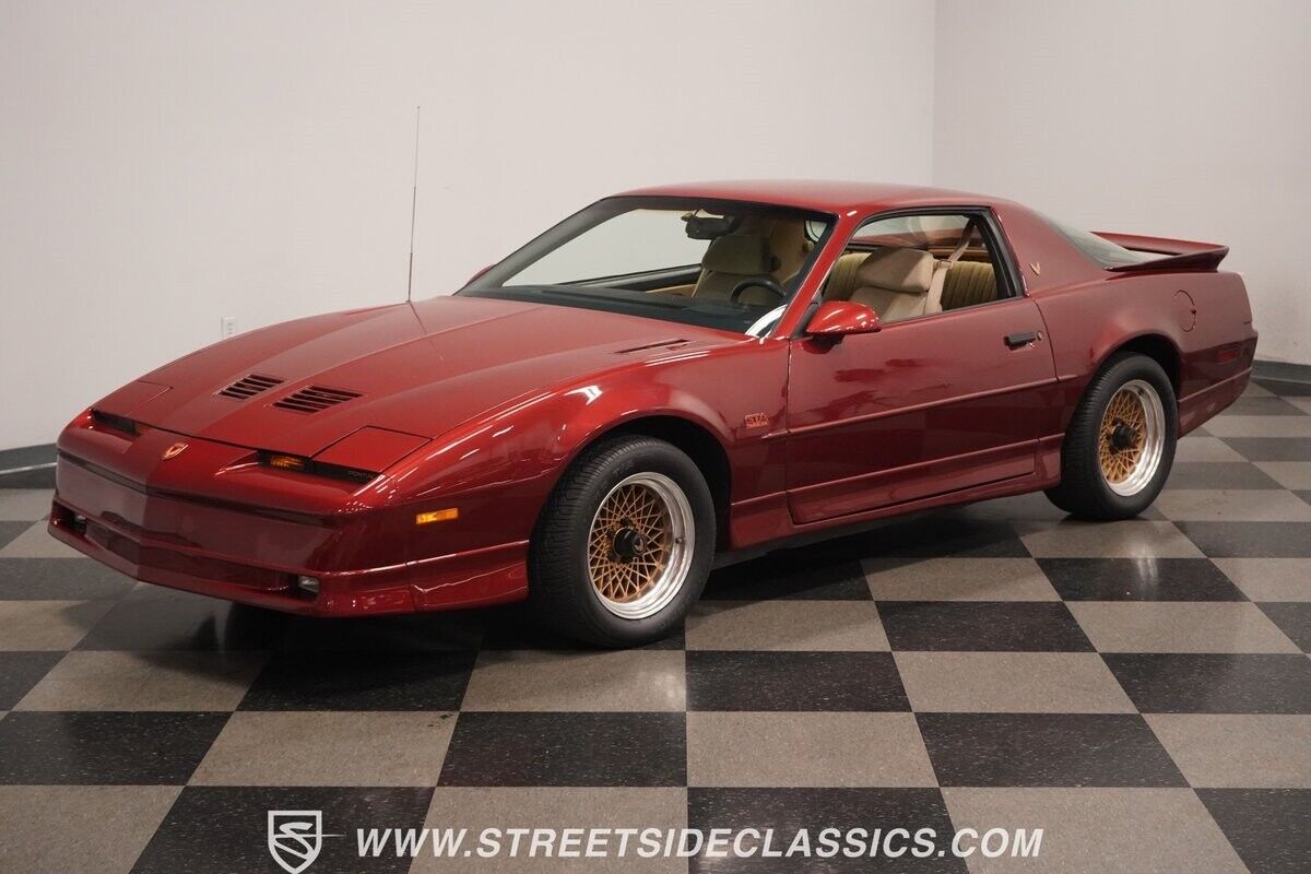 Pontiac-Firebird-1987-Hatchback-22