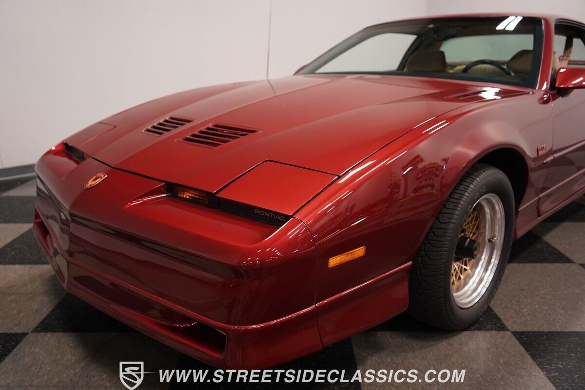 Pontiac-Firebird-1987-Hatchback-23