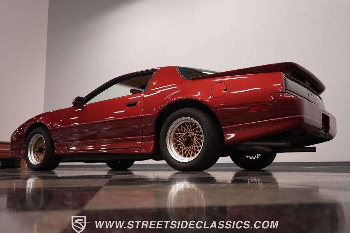 Pontiac-Firebird-1987-Hatchback-27