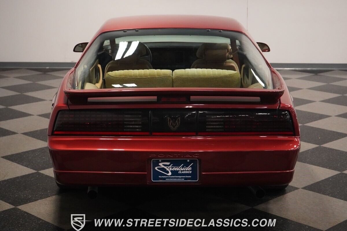 Pontiac-Firebird-1987-Hatchback-28