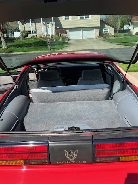 Pontiac-Firebird-1988-red-3