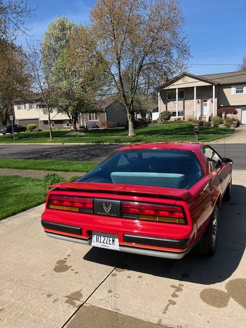Pontiac-Firebird-1988-red-4