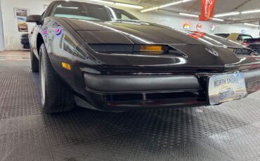 Pontiac-Firebird-1989-Hatchback-10