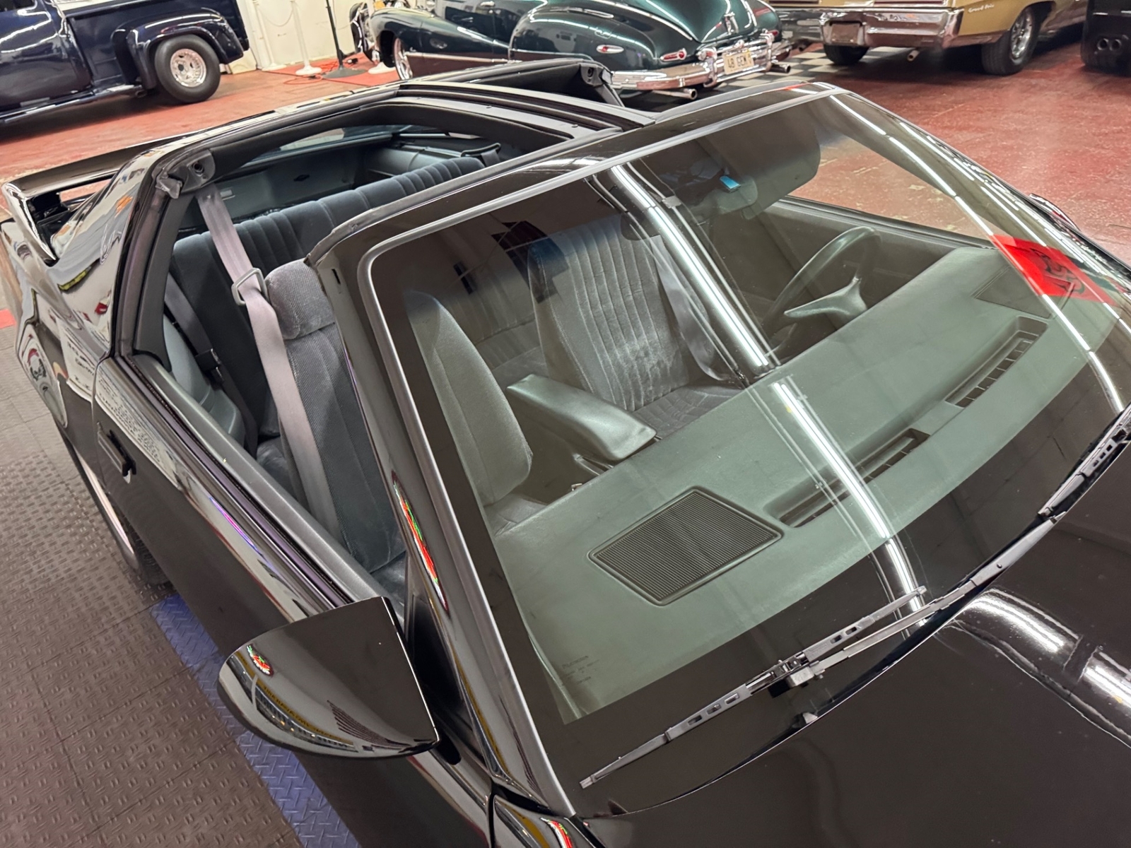 Pontiac-Firebird-1989-Hatchback-14
