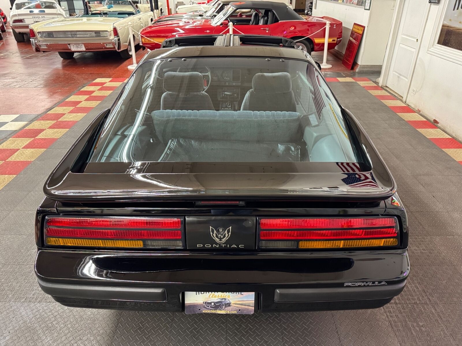 Pontiac-Firebird-1989-Hatchback-16