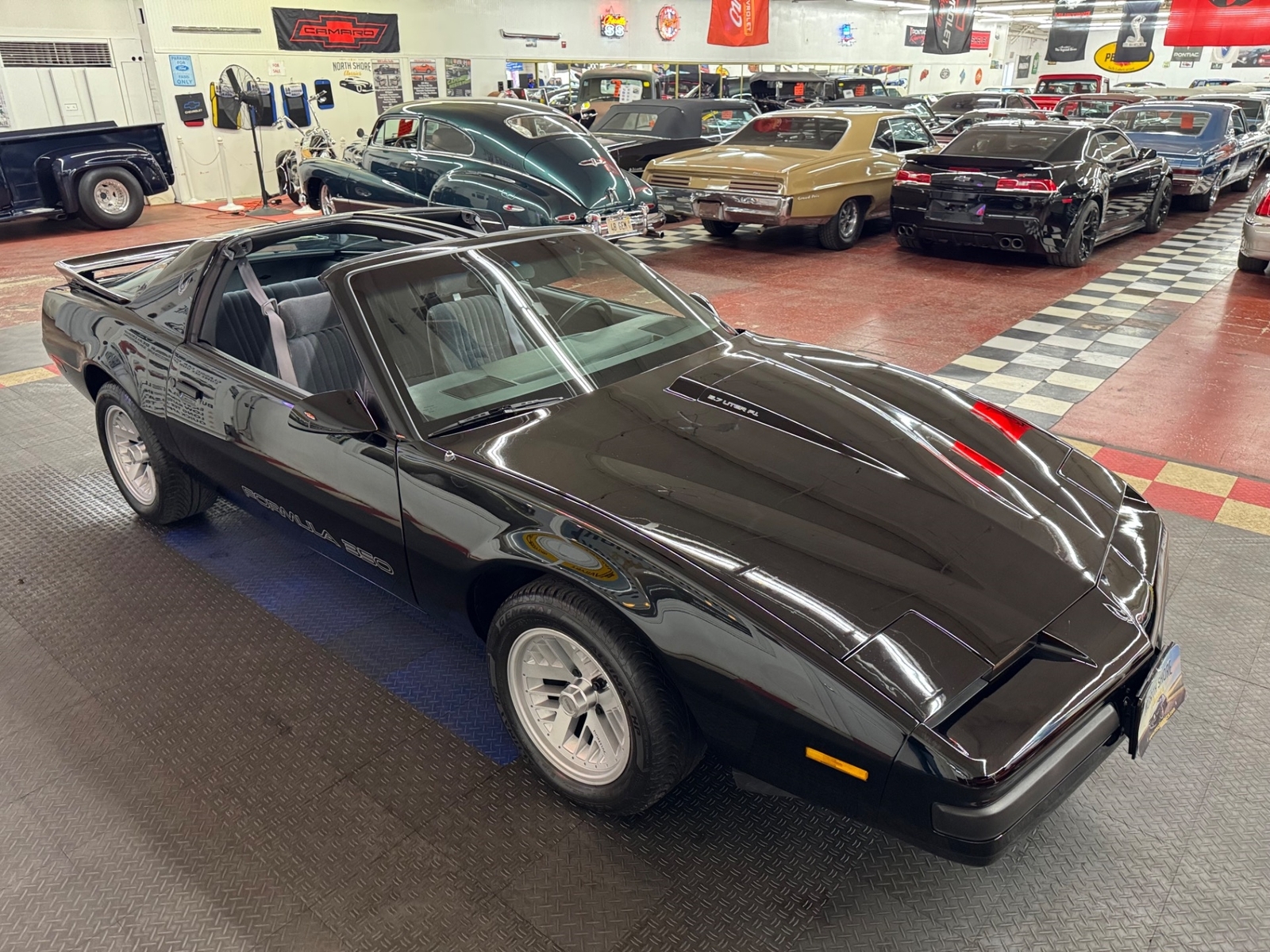 Pontiac-Firebird-1989-Hatchback-21