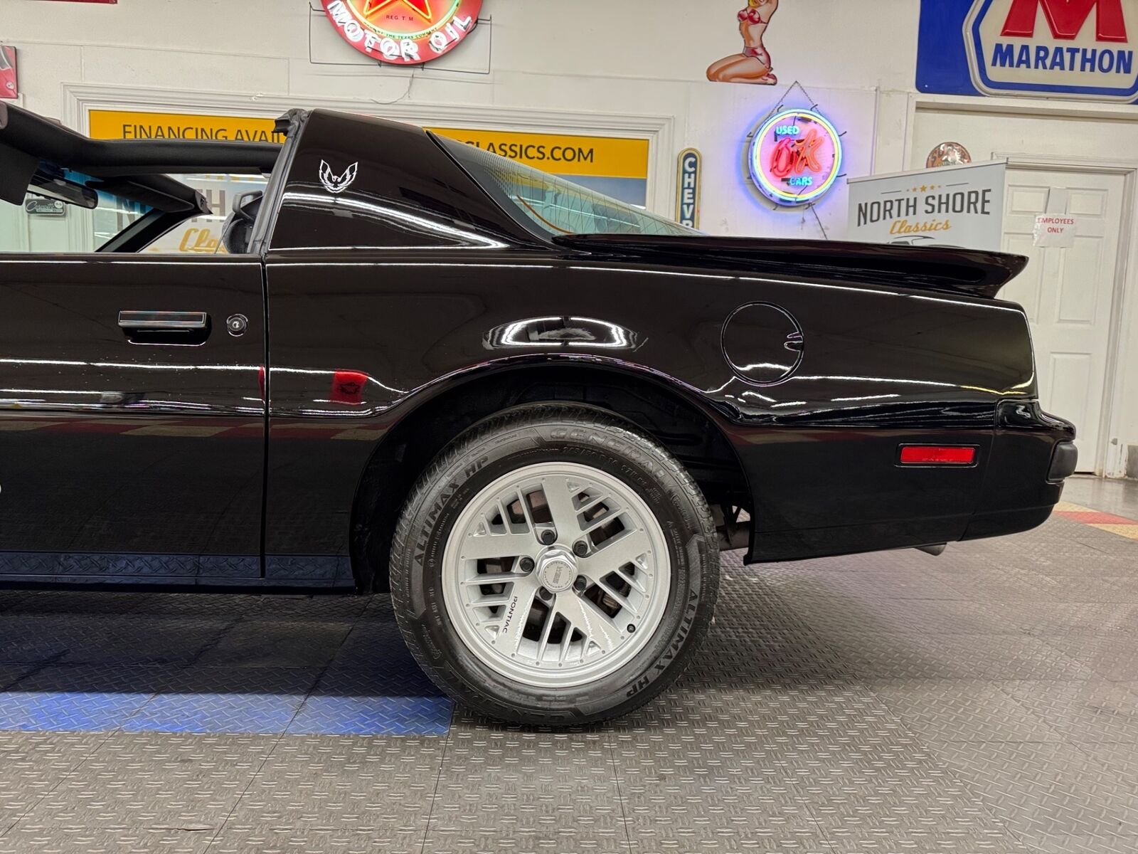 Pontiac-Firebird-1989-Hatchback-24