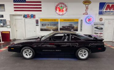 Pontiac-Firebird-1989-Hatchback-3