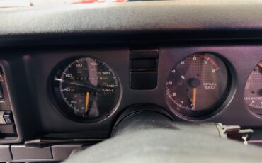 Pontiac-Firebird-1989-Hatchback-36