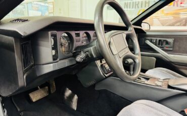 Pontiac-Firebird-1989-Hatchback-37