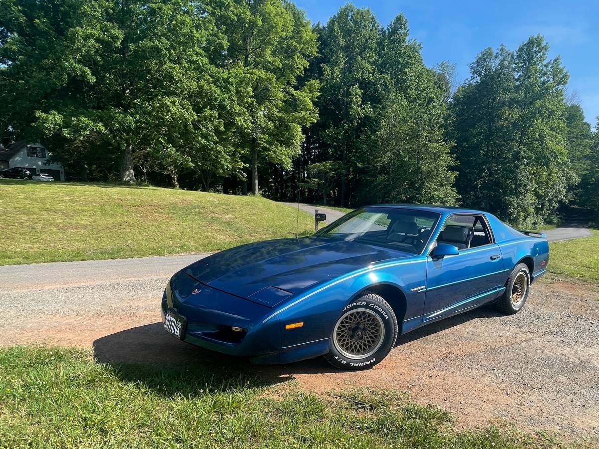 Pontiac-Firebird-1992-1