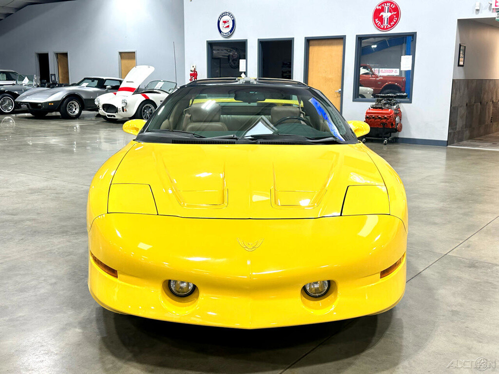 Pontiac-Firebird-1994-Hatchback-1