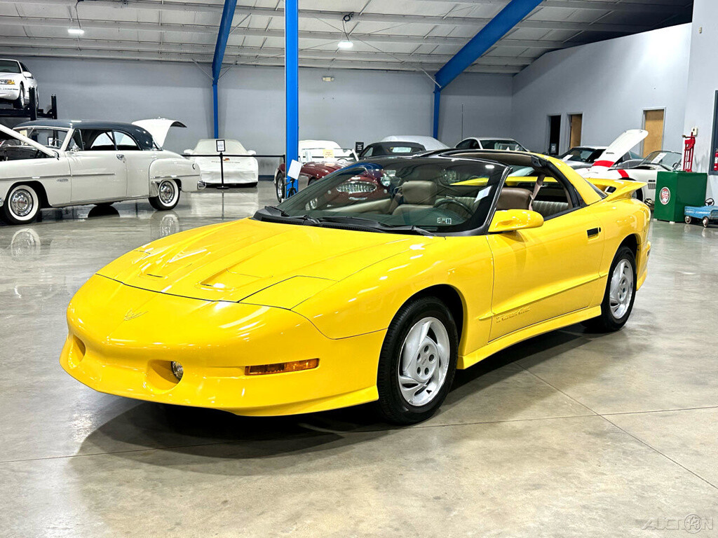 Pontiac-Firebird-1994-Hatchback-2