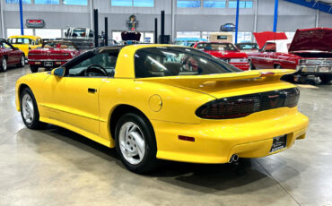 Pontiac-Firebird-1994-Hatchback-4
