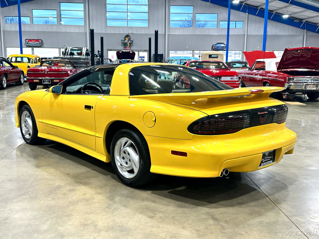 Pontiac-Firebird-1994-Hatchback-4