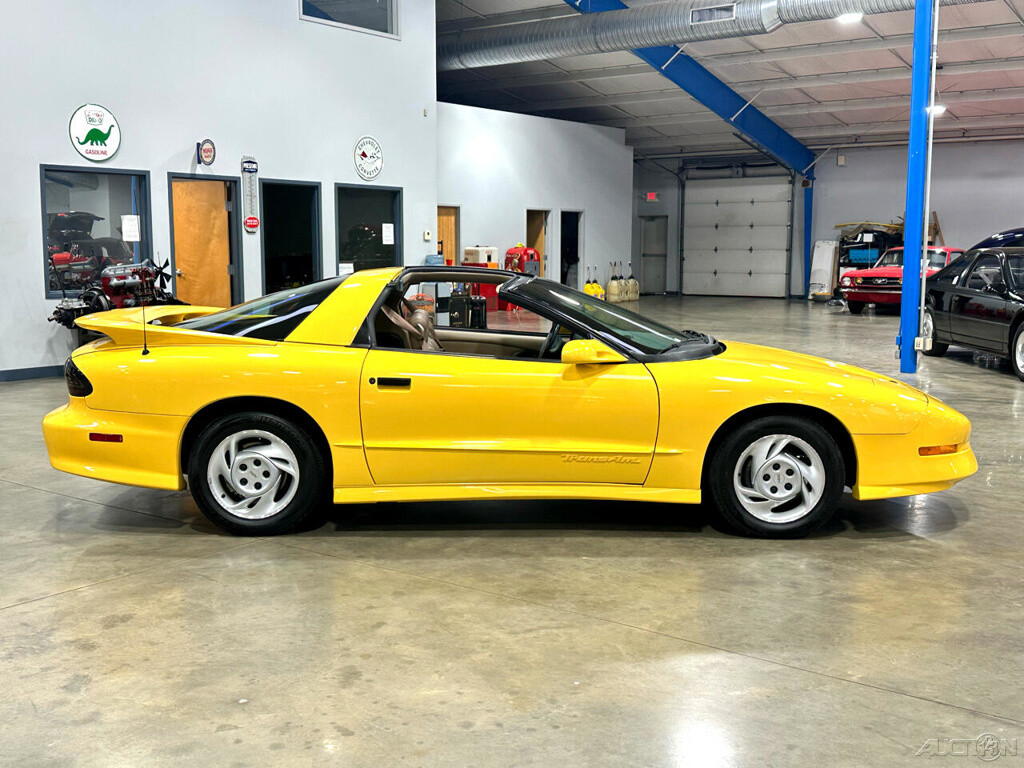 Pontiac-Firebird-1994-Hatchback-7