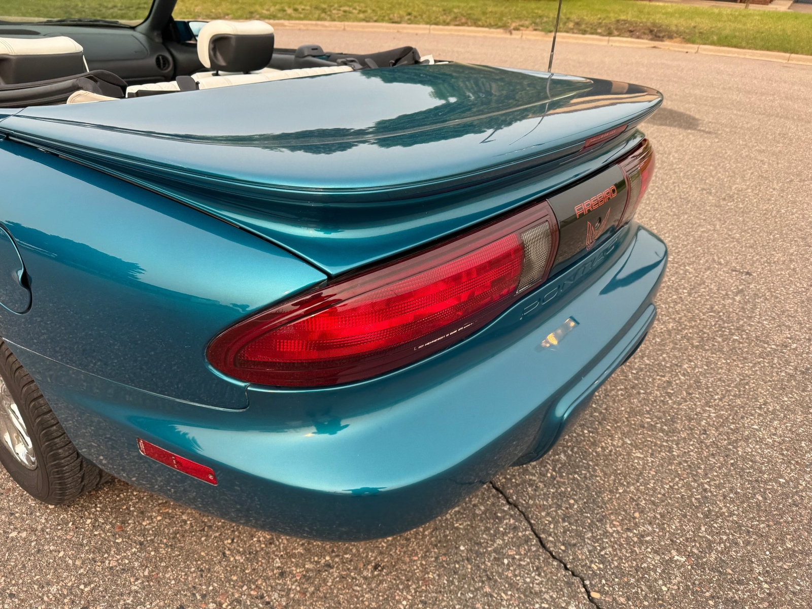 Pontiac-Firebird-Convertible-1995-Convertible-30