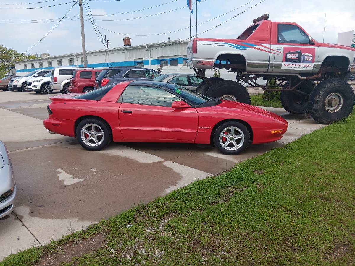 Pontiac-Firebird-formula-1995-red-2