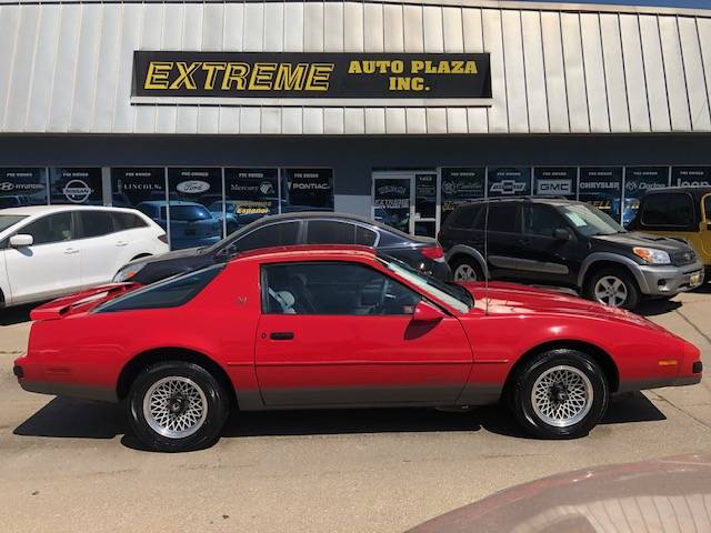 Pontiac-Firebird-se-1986-red-1