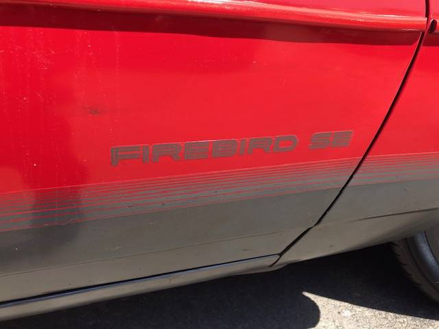 Pontiac-Firebird-se-1986-red-13