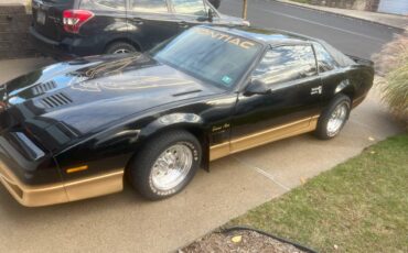Pontiac-Firebird-trams-am-1985-black-2
