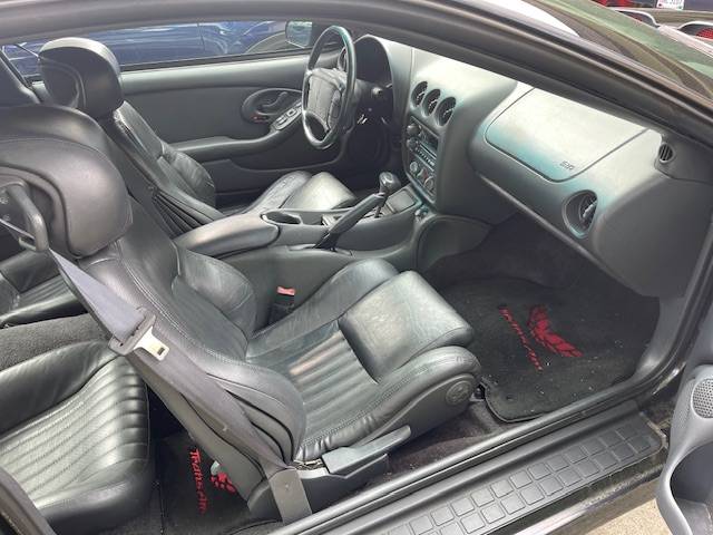 Pontiac-Firebird-trans-am-1993-black-3