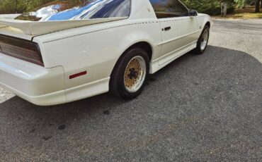 Pontiac-Firebird-trans-am-gta-1987-white-8