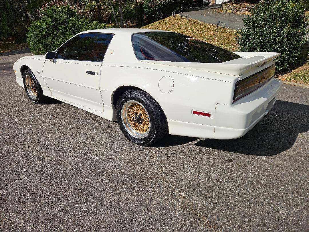 Pontiac-Firebird-trans-am-gta-1987-white-9