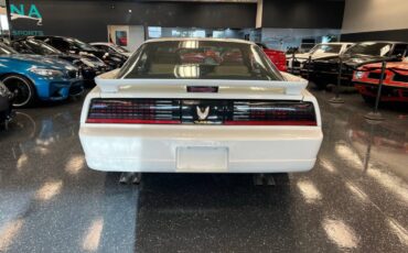 Pontiac-Firebird-trans-am-gta-1989-3
