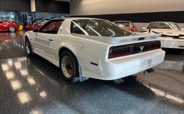 Pontiac-Firebird-trans-am-gta-1989-4