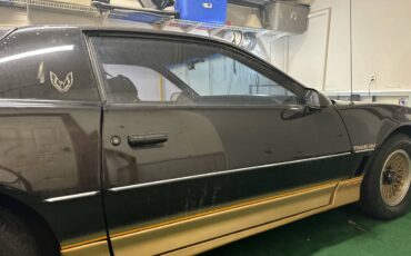 Pontiac-Firebird-transam-1985-black-6