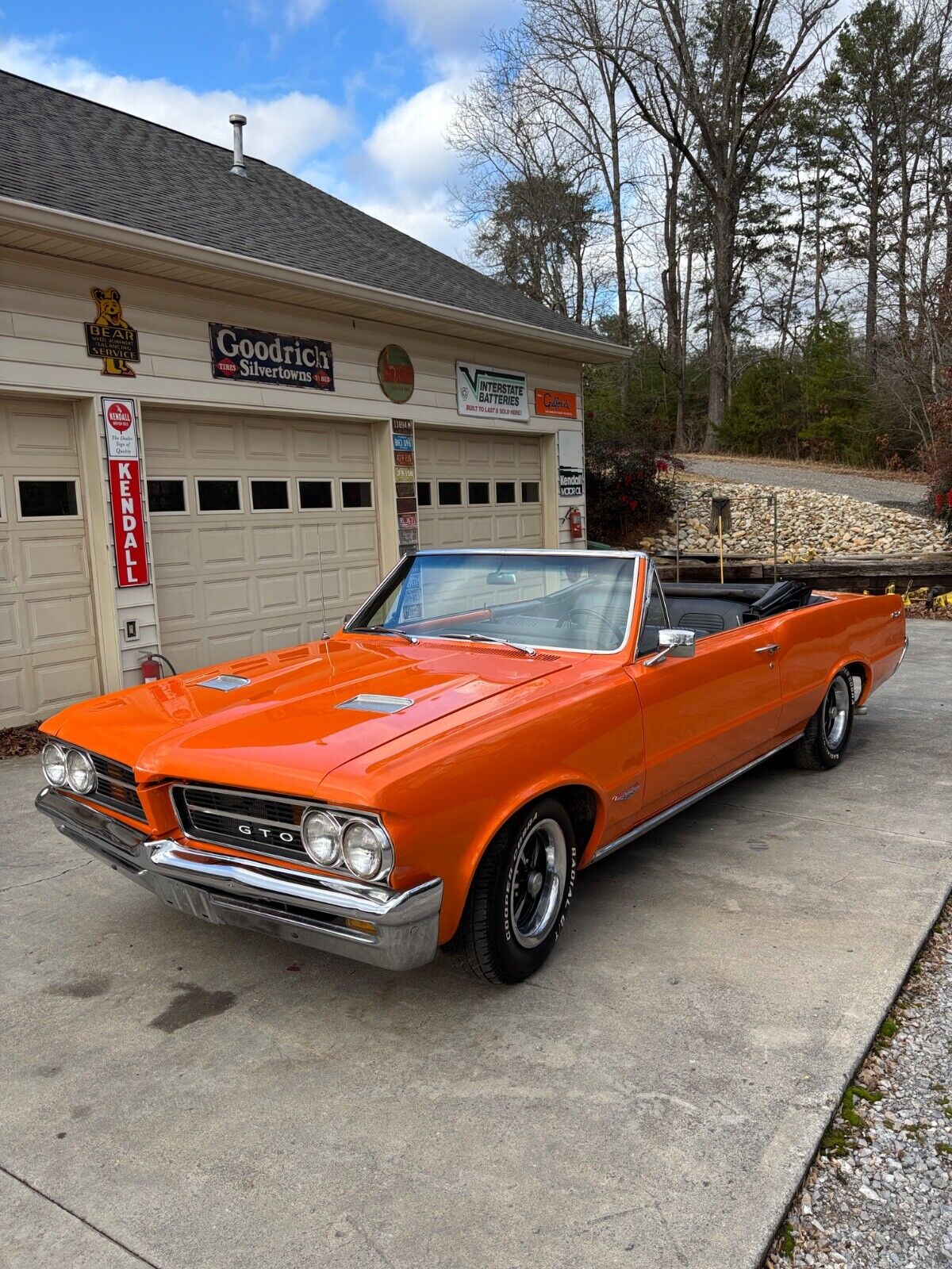 Pontiac-GTO-1964-Convertible-1