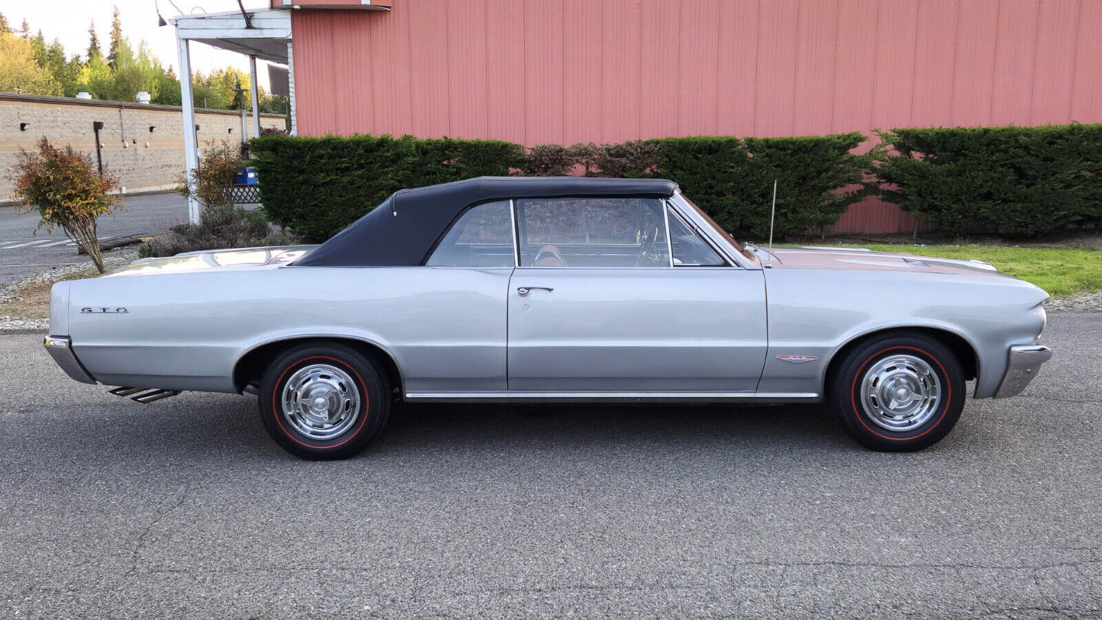 Pontiac-GTO-1964-Convertible