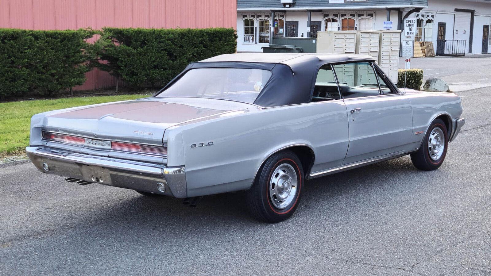 Pontiac-GTO-1964-Convertible-3