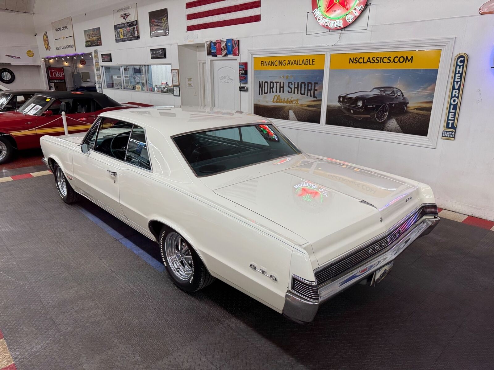 Pontiac-GTO-1965-2