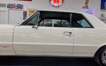 Pontiac-GTO-1965-22