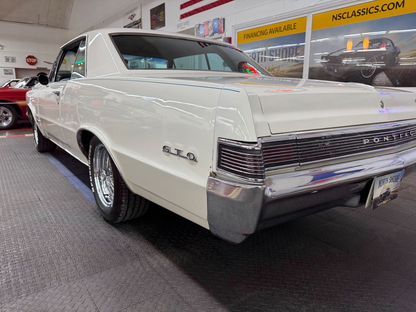 Pontiac-GTO-1965-24