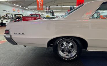 Pontiac-GTO-1965-28