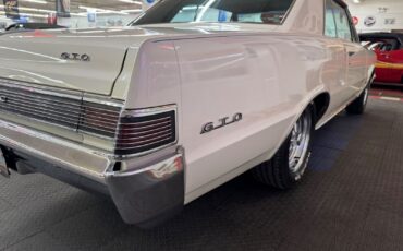 Pontiac-GTO-1965-31